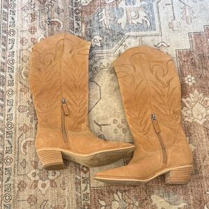 DOLCE VITA TAN WESTERN BOOTS